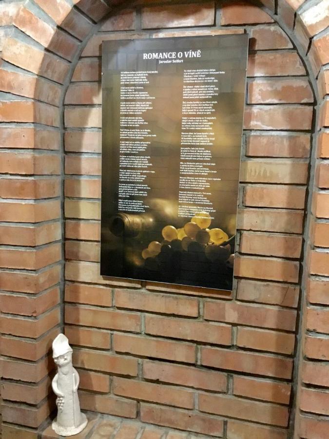 Sklep U Dusana Vracov Luaran gambar